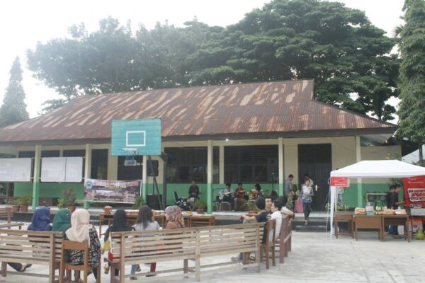 Foto Ilustrasi (SMAN 1 Lubuk Sikaping Angkatan 2008)