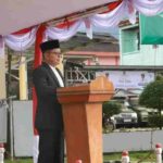 Ribuan jamaah mengikuti Shalat Idul Adha Pasaman di halaman Kantor Bupati dipimpin Welly Suhery. Simak ucapan syukur, seruan persatuan, dan arah pembangunan pasca PSU.