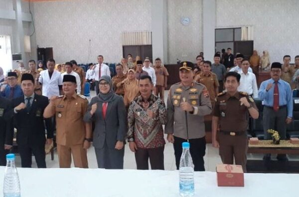 Resmi! Silfia Evayanti Dilantik Jadi Pj Sekda Pasaman, Siap Wujudkan ‘Pasaman Bangkit’! Resmi! Silfia Evayanti Dilantik Jadi Pj Sekda Pasaman, Siap Wujudkan 'Pasaman Bangkit