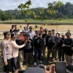 Aksi Hijau Komunitas Sayang Bumi di Embung Bubusan Dapat Apresiasi Bupati Pasaman