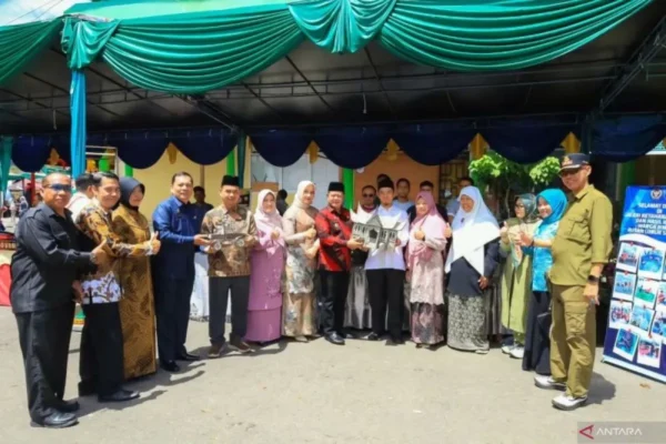 Rutan Lubuk Sikaping Tampilkan Karya Warga Binaan di HUT ke-80 Kabupaten Pasaman Rutan Lubuk Sikaping - gambar Antara