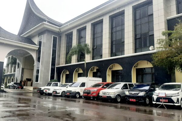 Ketegasan Bupati Soal Mobnas