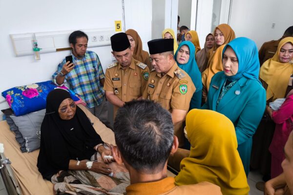 Bupati Welly Jamin Biaya Korban Penganiayaan, Kapan Pelaku Ditetapkan Polisi?