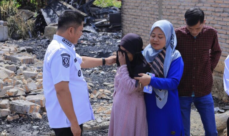 bantuan Bupati Welly Suhery