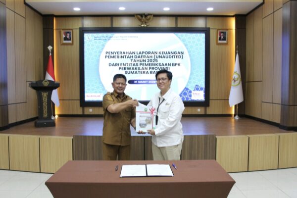 Bupati dan Wabup Pasaman hadiri sertijab Camat Rao Selatan