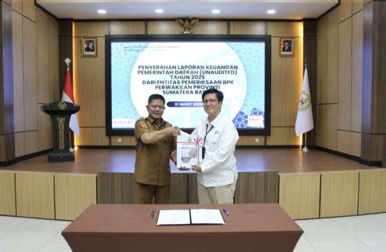 Bupati dan Wabup Pasaman hadiri sertijab Camat Rao Selatan