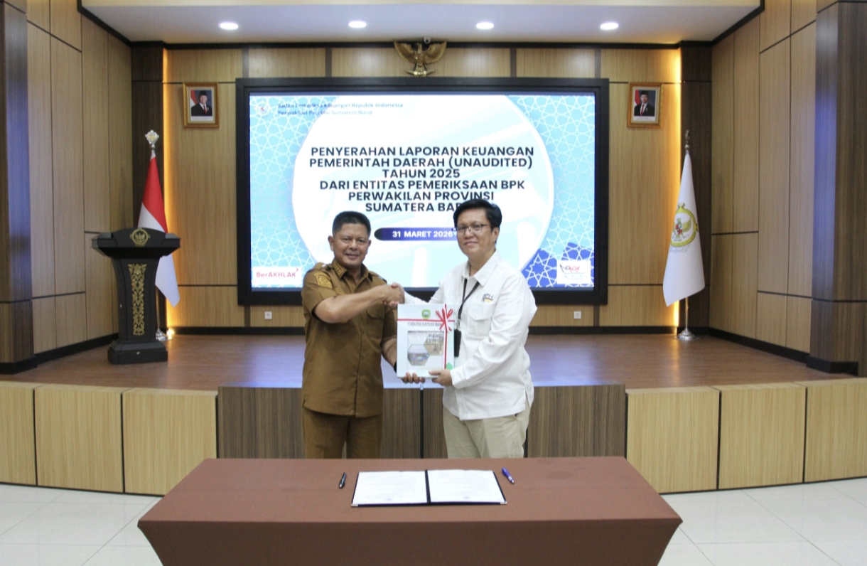 Bupati dan Wabup Pasaman hadiri sertijab Camat Rao Selatan