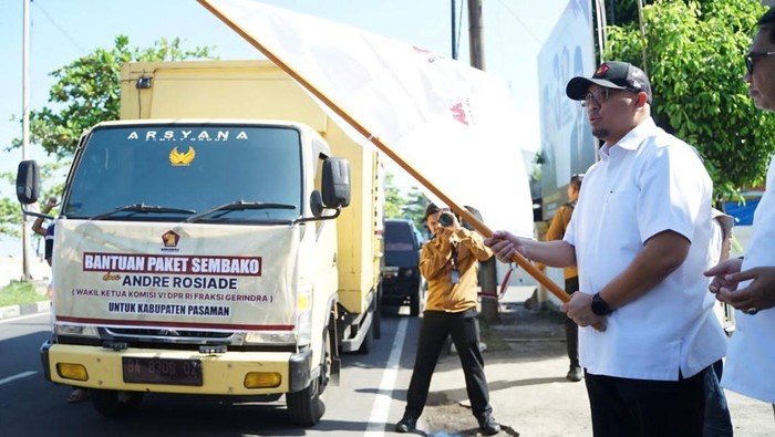 bantuan banjir Pasaman Agam Andre Rosiade
