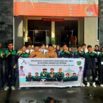 Bupati Pasaman Welly Suhery melepas 61 CPMI asal Pasaman yang akan bekerja di Jepang