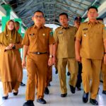 Bupati Pasaman Welly Suhery meninjau pelayanan kesehatan di RSUD Tuanku Imam Bonjol.