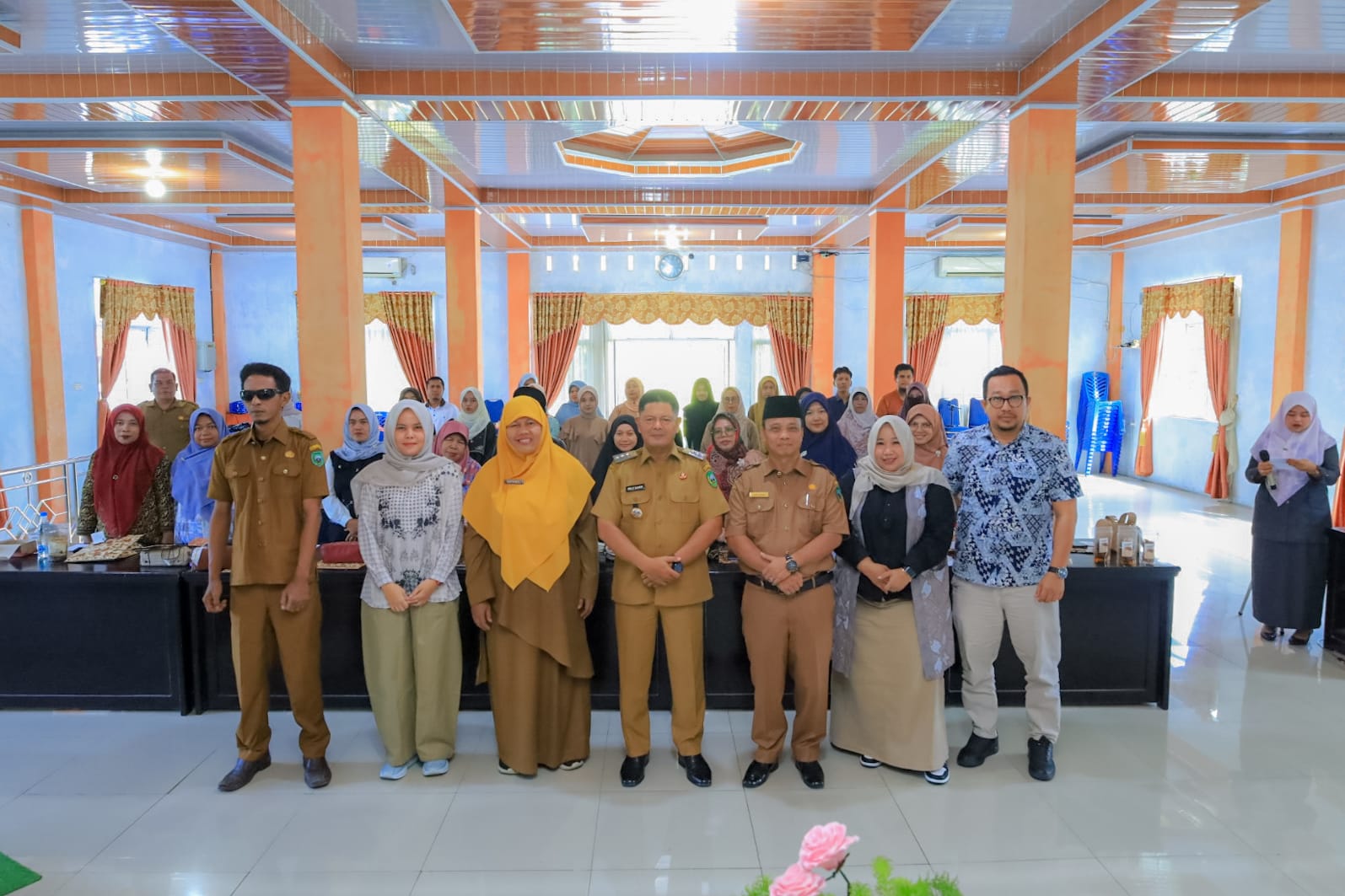 Bupati Pasaman Welly Suhery membuka pelatihan digital marketing bagi pelaku UMKM di Kabupaten Pasaman.