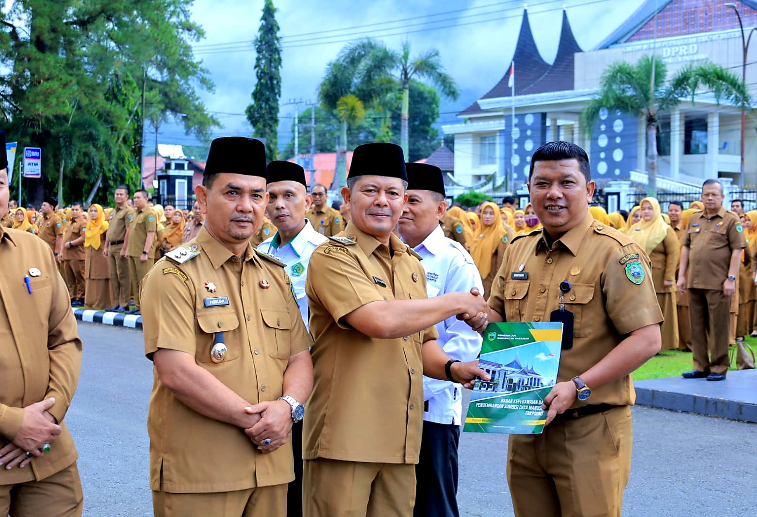 Haryadi, ASN asal Kabupaten Pasaman yang berhasil lolos seleksi nasional dan bergabung ke Kementerian Koperasi RI.