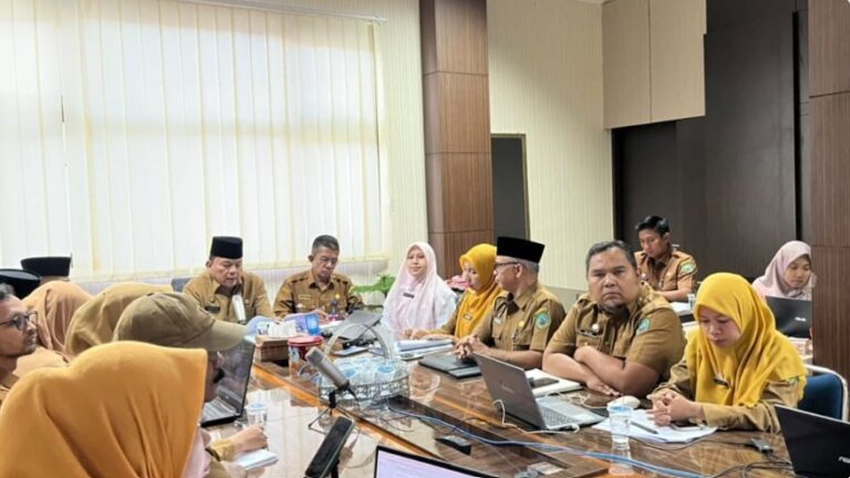 Rapat Pemkab Pasaman membahas peningkatan Indeks Pembangunan Statistik (IPS) Tahun 2026.