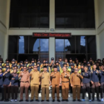 Bupati Pasaman Welly Suhery melepas kontingen Pramuka Pasaman menuju Jambore di Cibubur.
