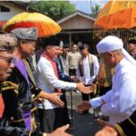Bupati Pasaman Welly Suhery menghadiri prosesi Batagak Panghulu di Kampuang Tangah Nagari Jambak.