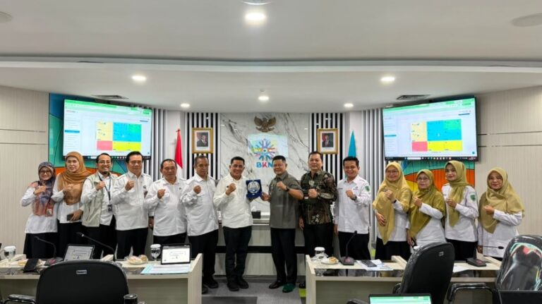 Bupati Pasaman Welly Suhery memaparkan implementasi Manajemen Talenta ASN di Kantor BKN Jakarta.