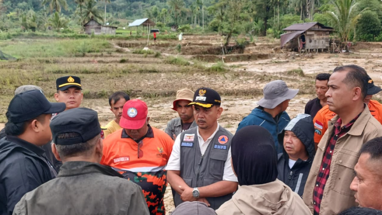 Dampak banjir bandang di Nagari Simpang Tonang Kecamatan Dua Koto Pasaman