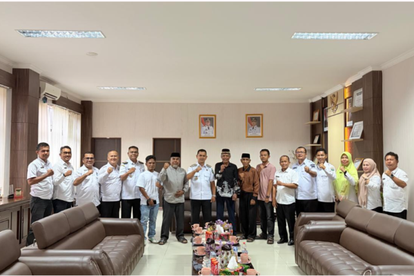 Pemkab Pasaman melanjutkan penanganan pascabencana banjir bandang di Simpang Tonang
