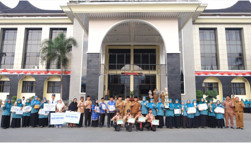 Bupati Pasaman Welly Suhery saat menyampaikan apresiasi atas prestasi Pasaman 2026