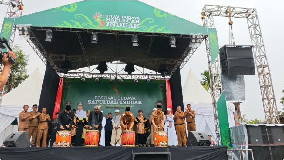 Festival Sapuluah Induak di Nagari Tanjung Baringin Raya, Kabupaten Pasaman, untuk melestarikan adat